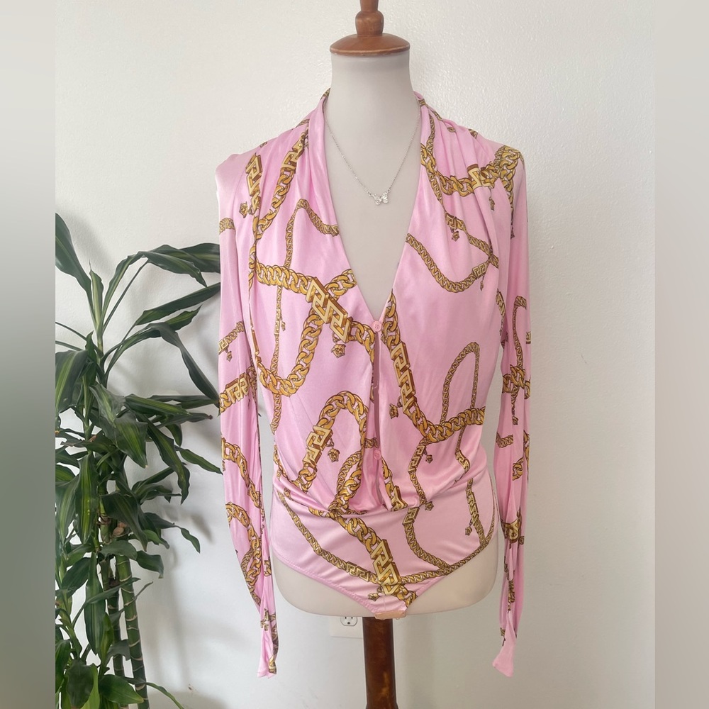 Versace Chain Pink loose long sleeve bodysuit - Picture 4 of 16
